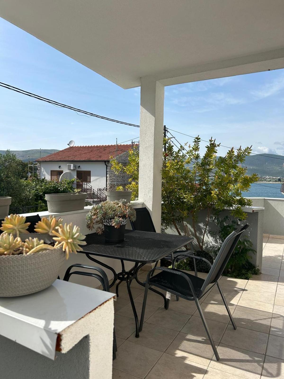 Apartmani Grgic Trogir Exterior photo